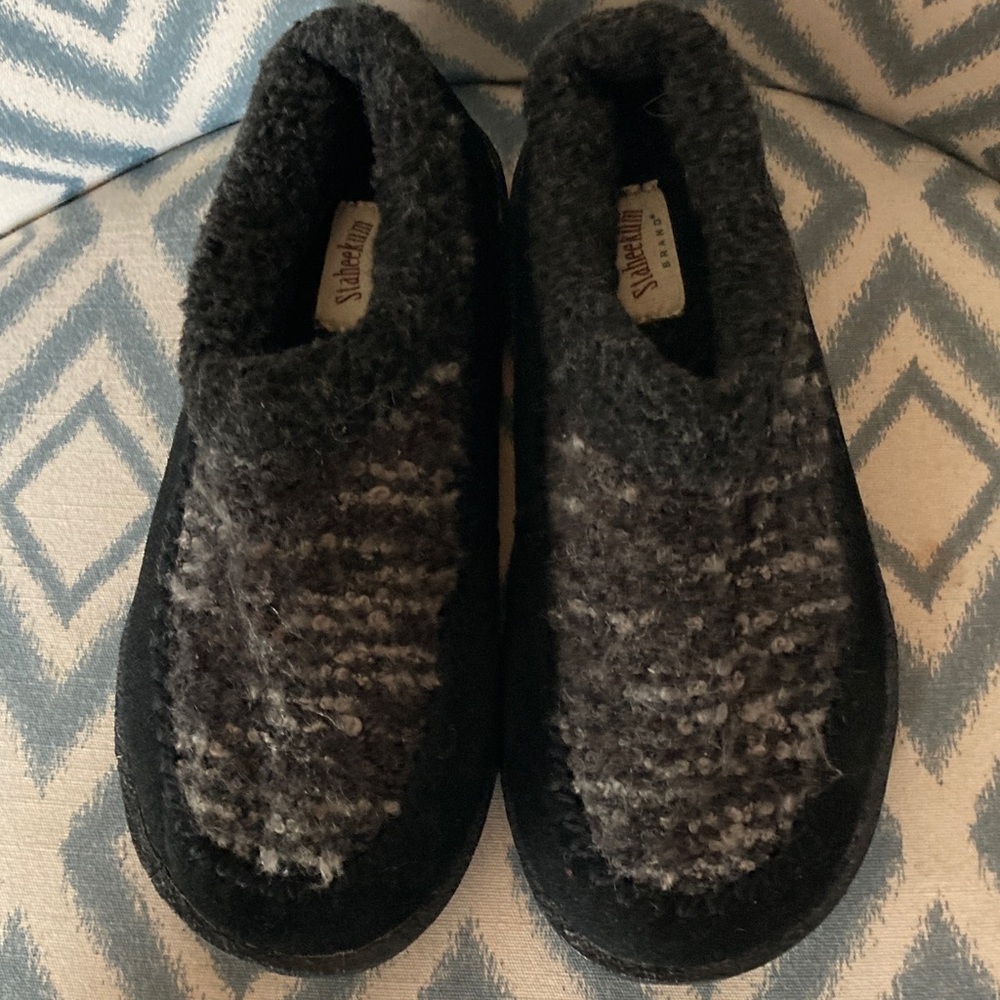 Staheekum Black & Gray Cozy Slip-On Slippers 10
